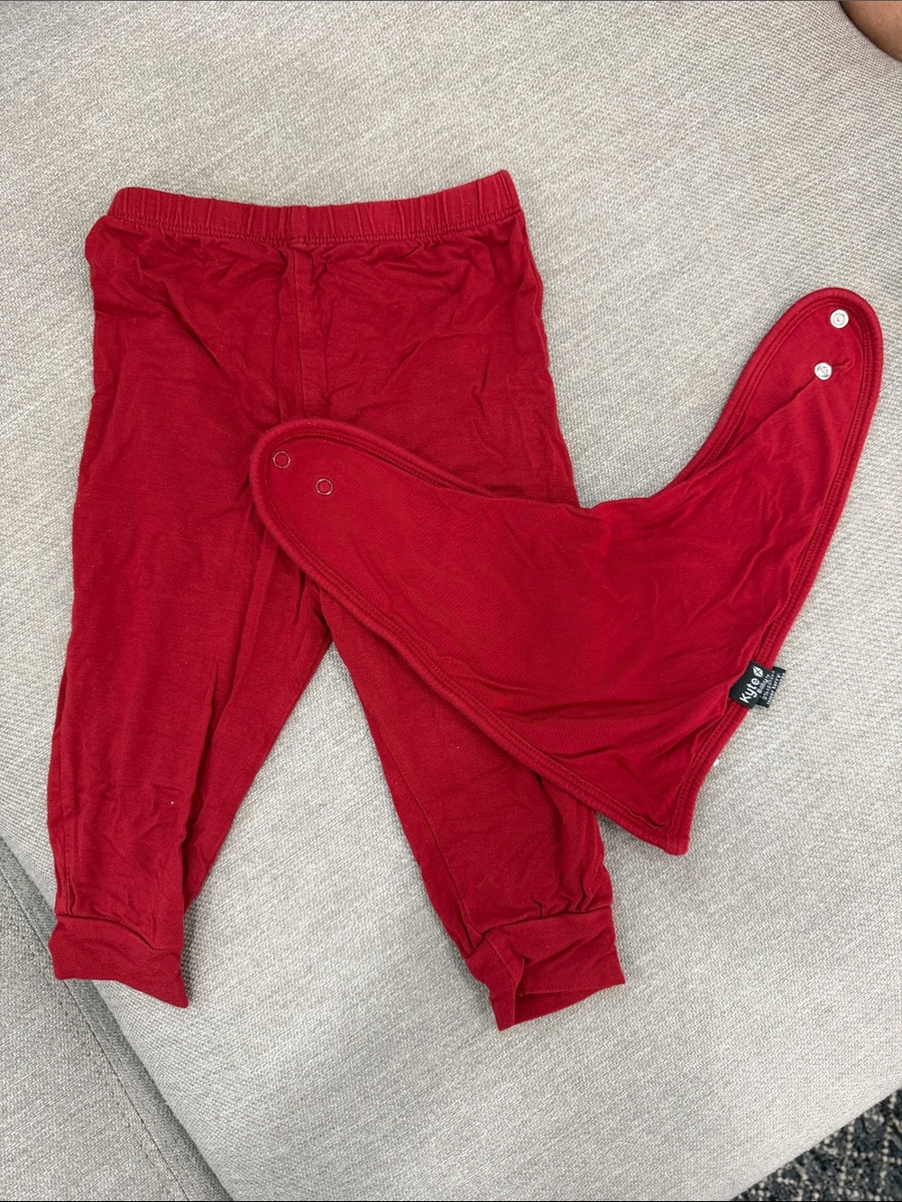 Kyte Baby Ruby Red Leggings 6-12 with Matching Bandana Bib